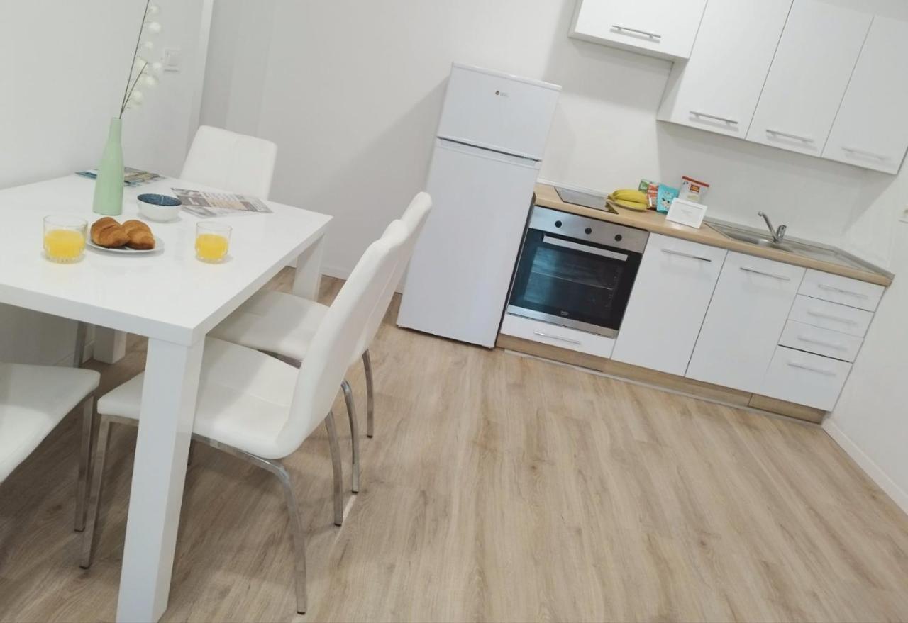 Apartment Sanya #3 Ljubljana Eksteriør billede