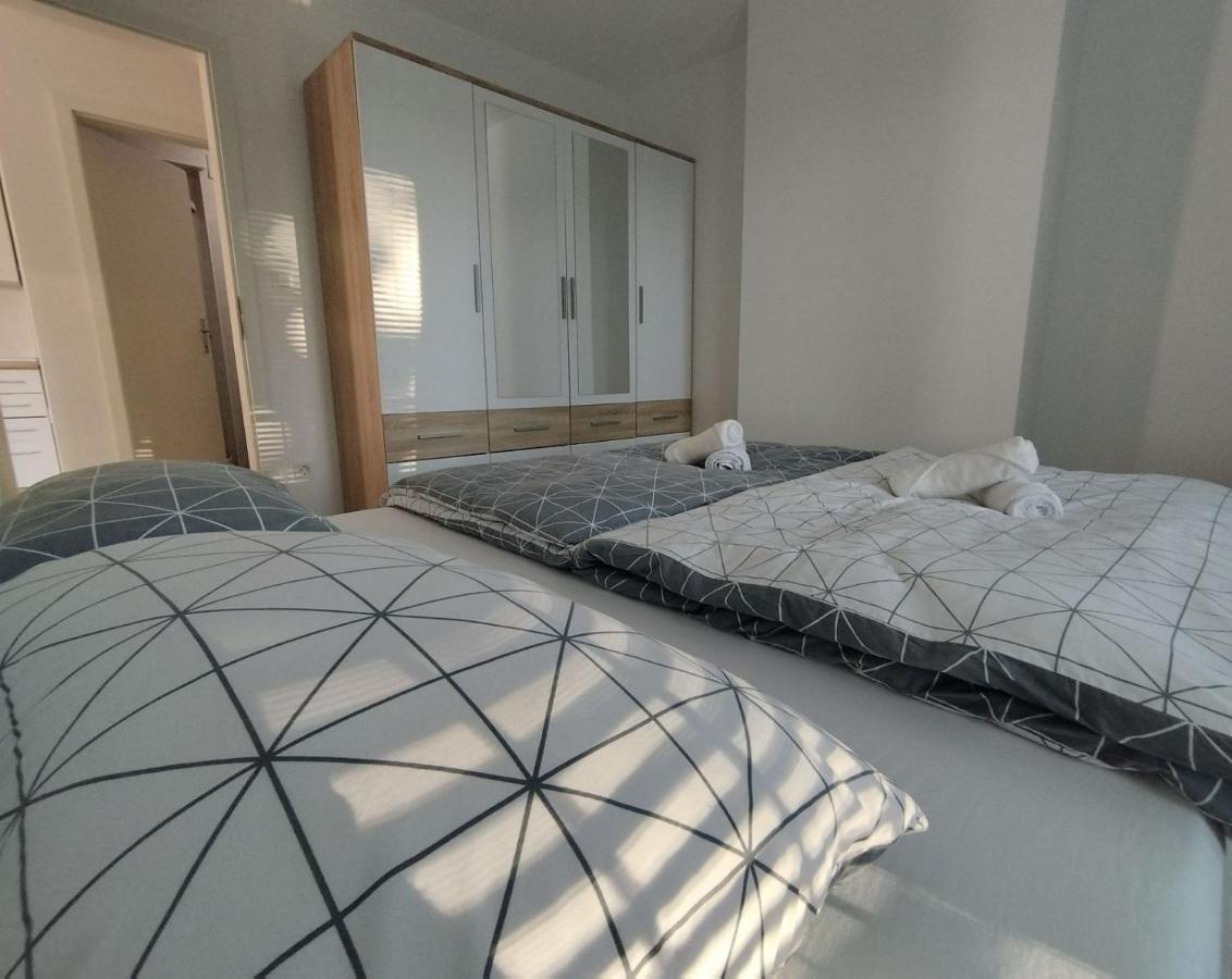 Apartment Sanya #3 Ljubljana Eksteriør billede